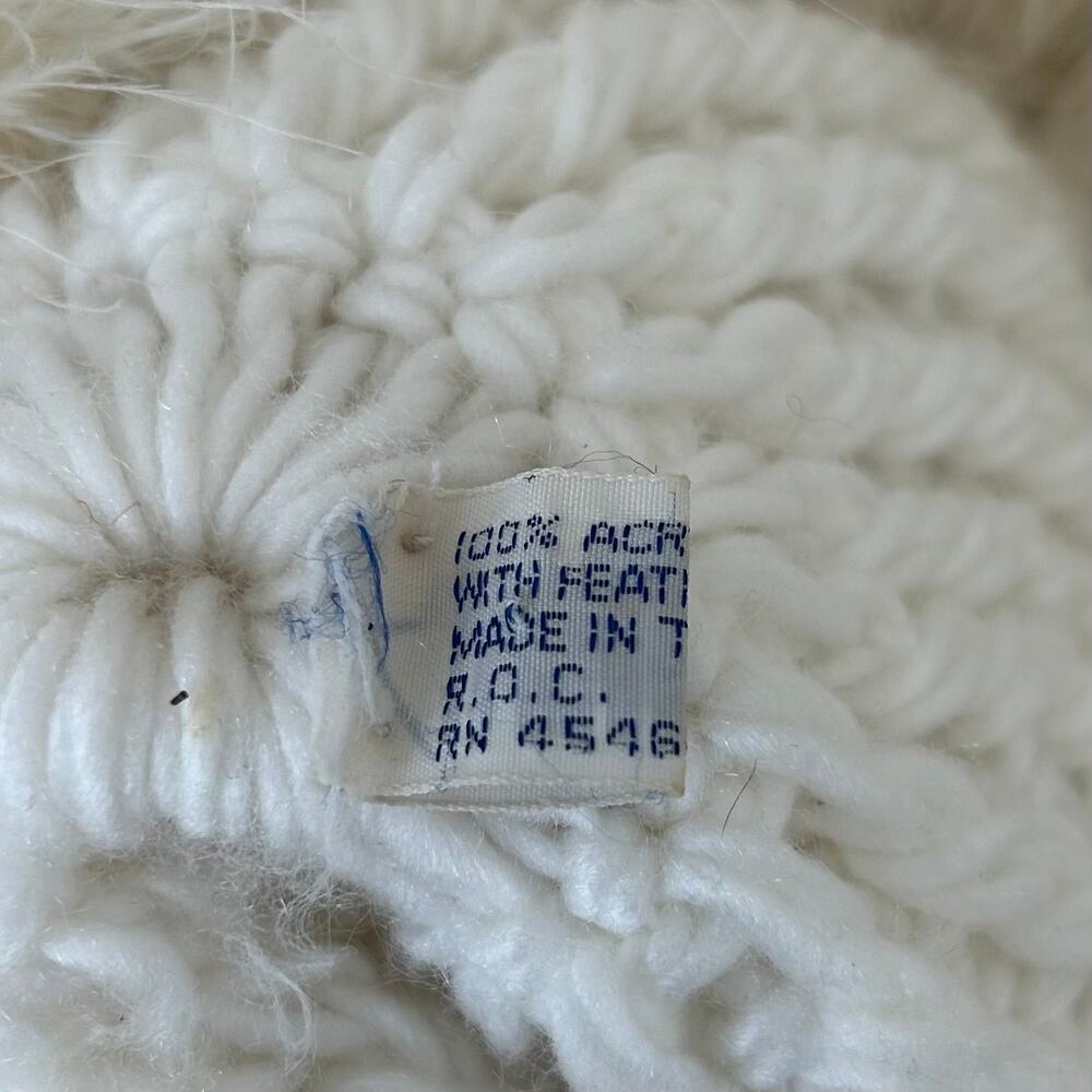 Vintage Chunky Knit Beanie Hat Feather Trim Y2K Winter Snow Bunny ski white - Picture 15 of 16